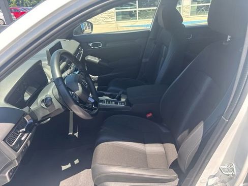 Used 2023 Honda Civic Sport image 19
