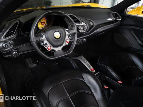 Used 2017 Ferrari 488 Spider image 22