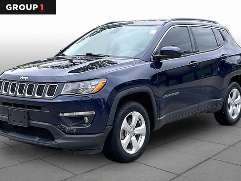 Used 2019 Jeep Compass Latitude w/ Popular Equipment Group image 1