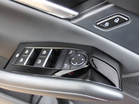 New 2025 MAZDA CX-30 AWD 2.5 S w/ Preferred Package image 13