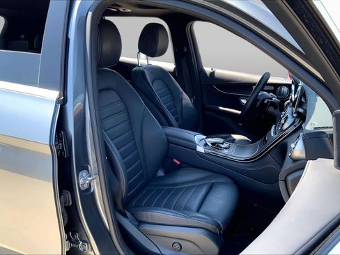 Used 2018 Mercedes-Benz GLC 300 image 8