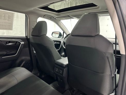 Used 2025 Toyota RAV4 XLE w/ Convenience Package image 52