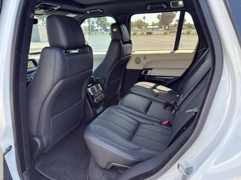 Used 2017 Land Rover Range Rover Supercharged AWD/4WD image 25