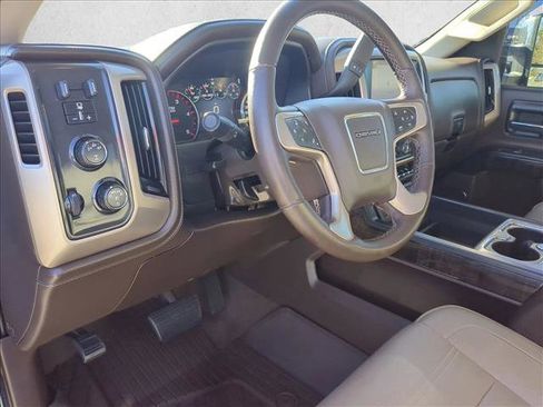 Used 2016 GMC Sierra 2500 Denali w/ Duramax Plus Package image 10