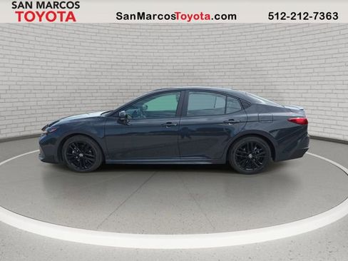 Used 2026 Toyota Camry SE w/ Convenience Package FWD image 9