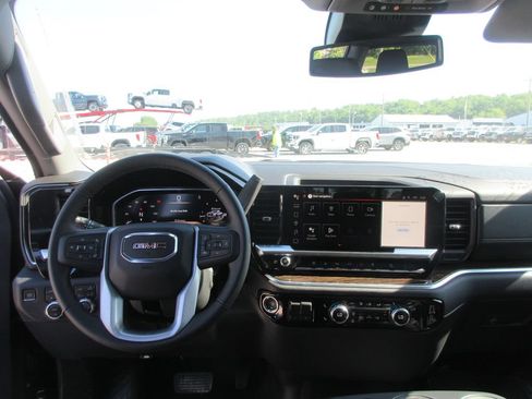 New 2026 GMC Sierra 3500 SLE w/ SLE Value Package AWD/4WD image 16