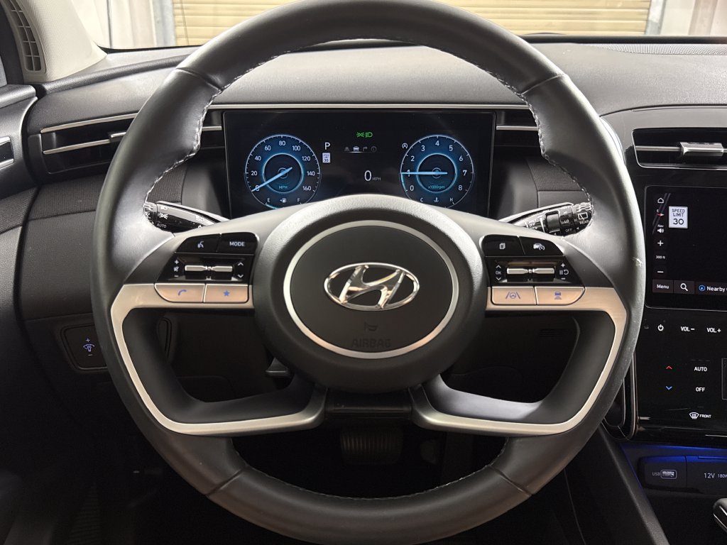 Certified 2024 Hyundai Tucson SEL w/ Convenience Package FWD image 16