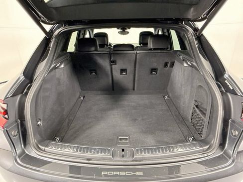Used 2017 Porsche Macan AWD/4WD image 28