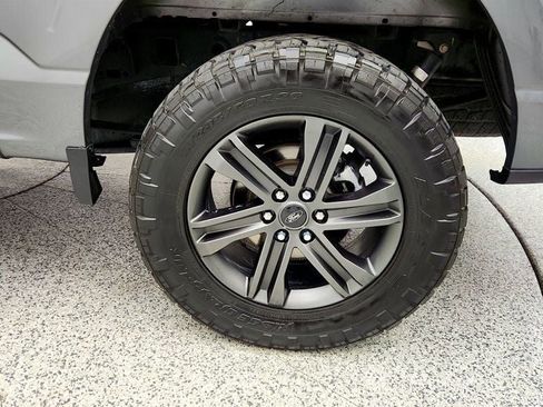 Used 2022 Ford F150 XLT w/ Equipment Group 302A High image 9