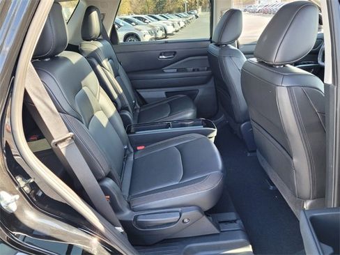 Certified 2024 Nissan Pathfinder SL w/ SL Premium Package image 12