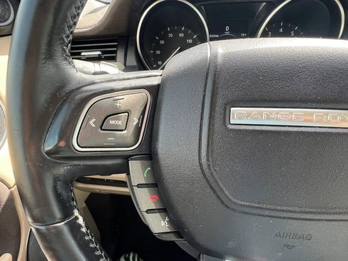 Used 2017 Land Rover Range Rover Evoque SE AWD/4WD image 20