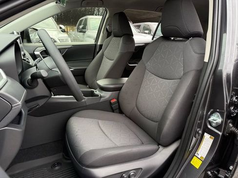 New 2025 Toyota RAV4 XLE image 7