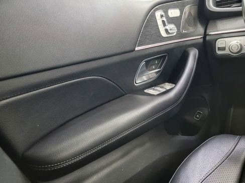 Used 2022 Mercedes-Benz GLE 350 4MATIC w/ Premium Package image 34