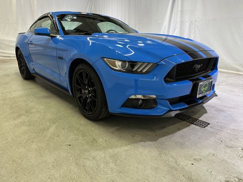 Used 2017 Ford Mustang GT Premium w/ Equipment Group 401A RWD image 2