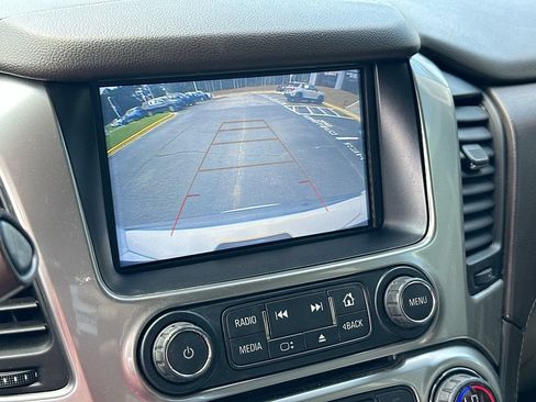 Used 2018 Chevrolet Tahoe Premier AWD/4WD image 23