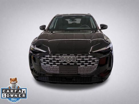 Used 2025 Audi Q5 Premium w/ Convenience Package image 9