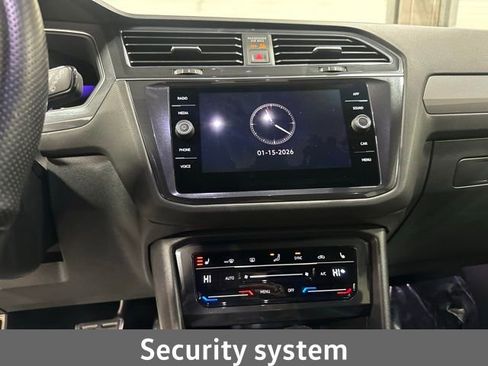 Certified 2023 Volkswagen Tiguan SE R-Line image 20