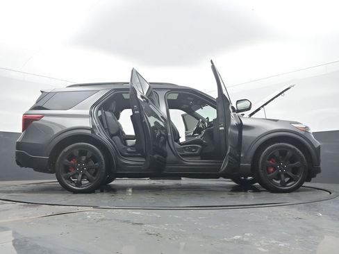 Used 2020 Ford Explorer ST w/ ST Street Pack image 63