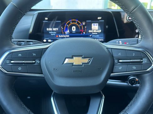 Used 2026 Chevrolet Equinox LT w/ Safety and Technology Package image 37