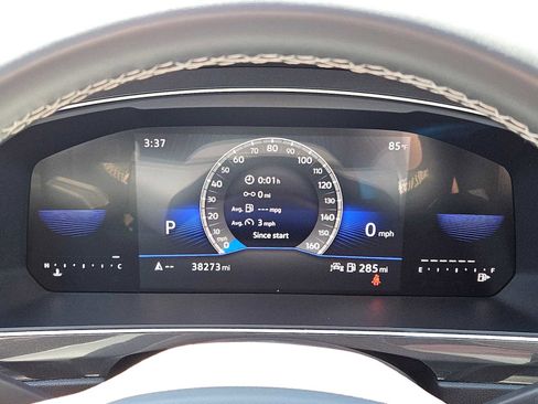 Used 2024 Volkswagen Tiguan SE image 27