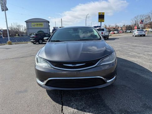 Used 2016 Chrysler 200 Limited FWD image 9