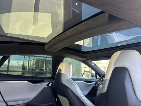 Used 2016 Tesla Model S AWD image 26