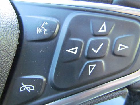 Used 2019 Chevrolet Malibu Premier image 22