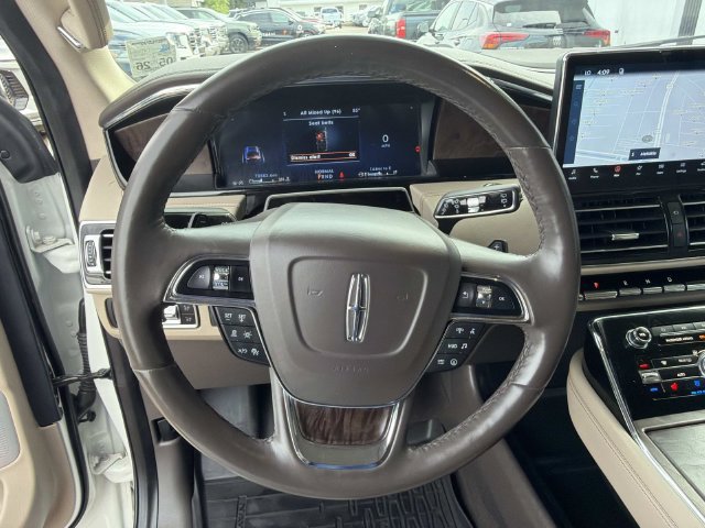 Used 2024 Lincoln Navigator Reserve AWD/4WD image 28