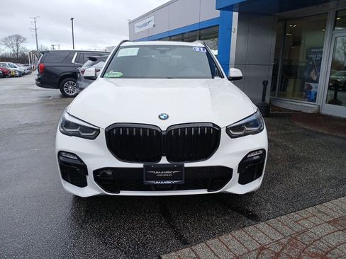 Used 2021 BMW X5 xDrive40i w/ M Sport Package image 4