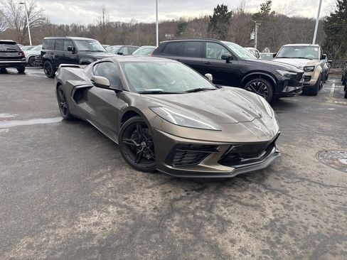 Used 2020 Chevrolet Corvette Stingray Preferred Cpe w/ 2LT Preferred Equipment Group image 1