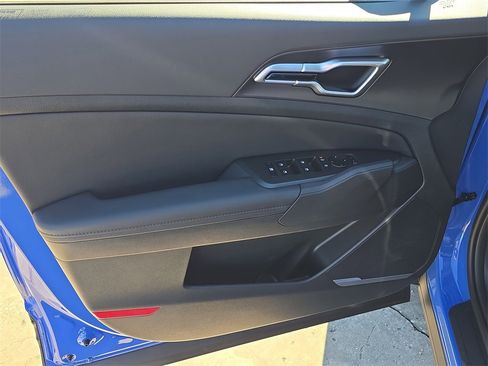 New 2026 Kia Sportage EX image 18