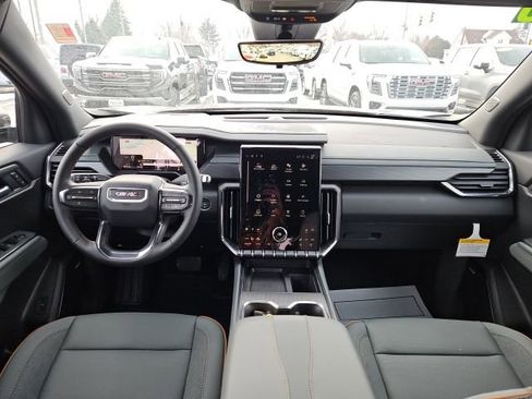 New 2026 GMC Acadia AT4 w/ LPO, All-Weather Package AWD/4WD image 23