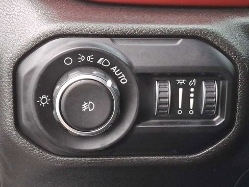 Used 2018 Jeep Wrangler Unlimited Rubicon image 24