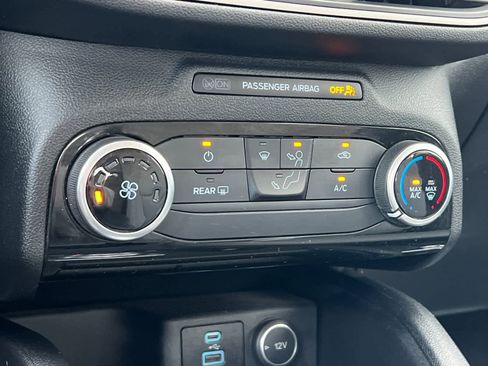 Used 2021 Ford Escape S image 21