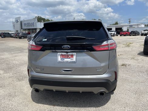Used 2020 Ford Edge SEL w/ Convenience Package FWD image 5