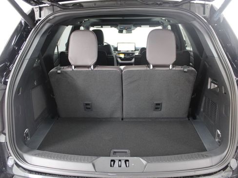 New 2026 Ford Explorer Platinum w/ LUX Leather Package image 15