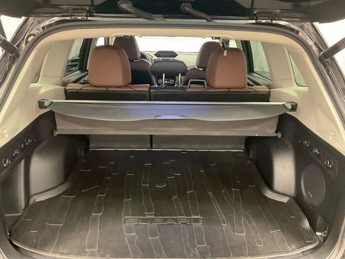 Used 2023 Subaru Forester Touring image 9