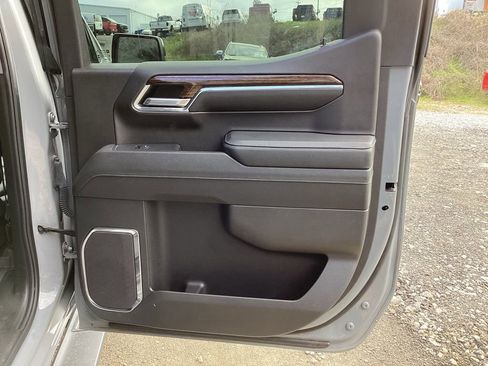 Used 2024 GMC Sierra 1500 Elevation w/ Elevation Premium Package image 5