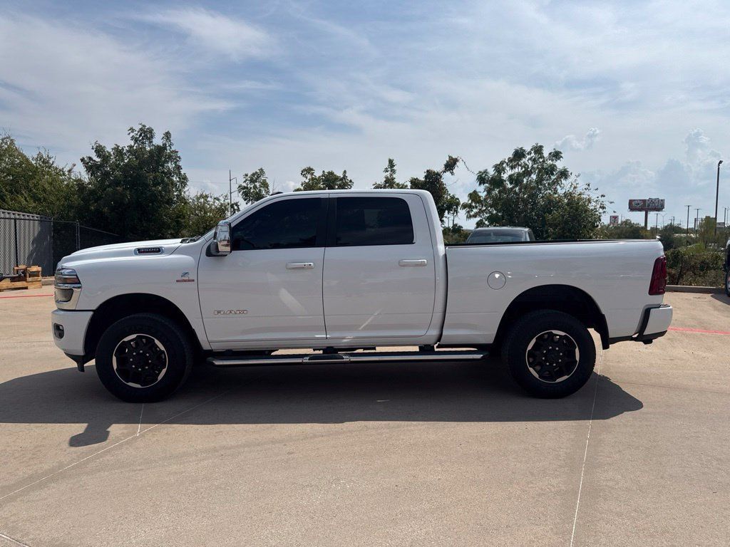 Used 2025 RAM 3500 Laramie AWD/4WD image 2