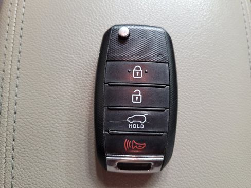Used 2018 Kia Sportage LX AWD/4WD image 32