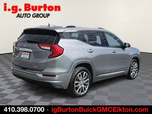 Used 2023 GMC Terrain Denali AWD/4WD image 4
