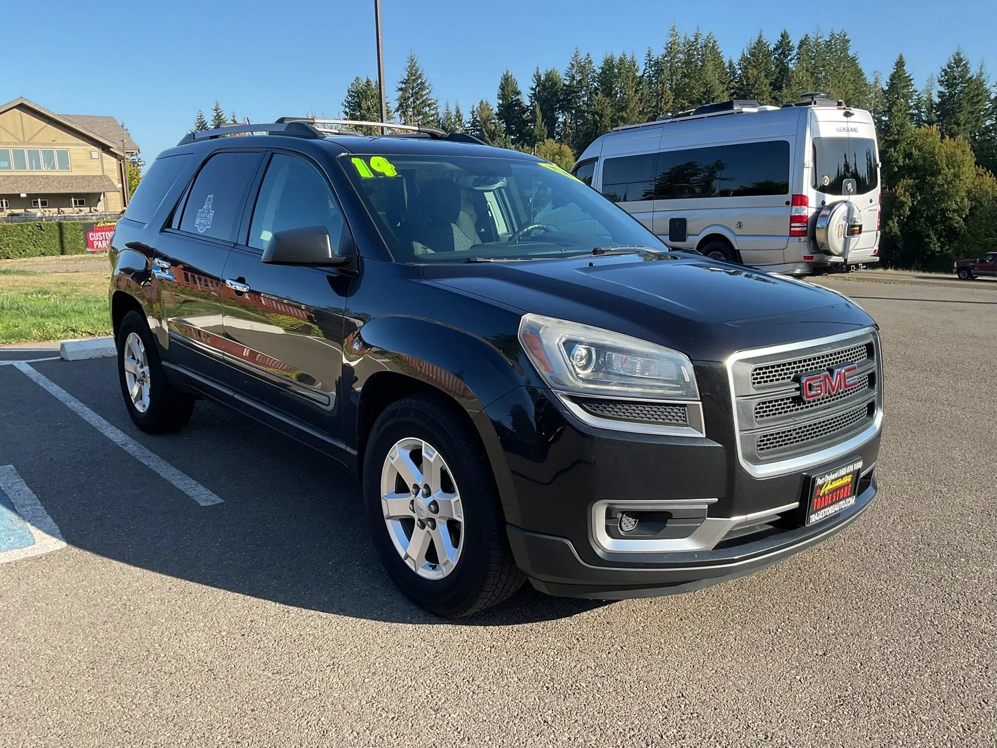 Used 2014 GMC Acadia SLE AWD/4WD image 4