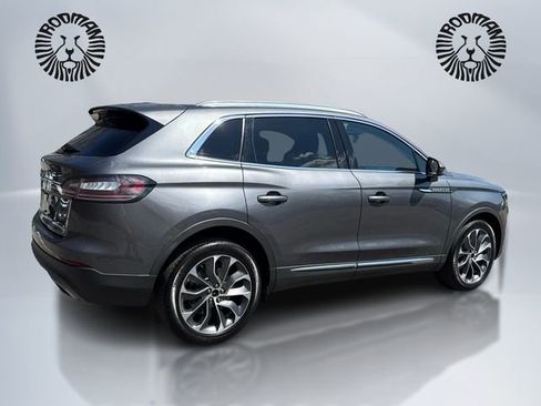 Used 2022 Lincoln Nautilus Reserve w/ Luxury Package AWD/4WD image 5