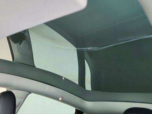 Used 2022 Tesla Model Y Performance image 60