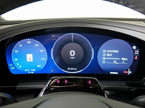 New 2026 Porsche Macan 4 Electric image 22