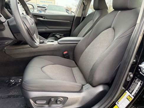 Used 2023 Toyota Camry LE w/ Convenience Package image 11