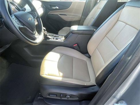 Used 2023 Chevrolet Equinox Premier image 14
