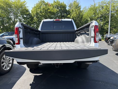 Certified 2022 RAM 1500 Big Horn AWD/4WD image 10