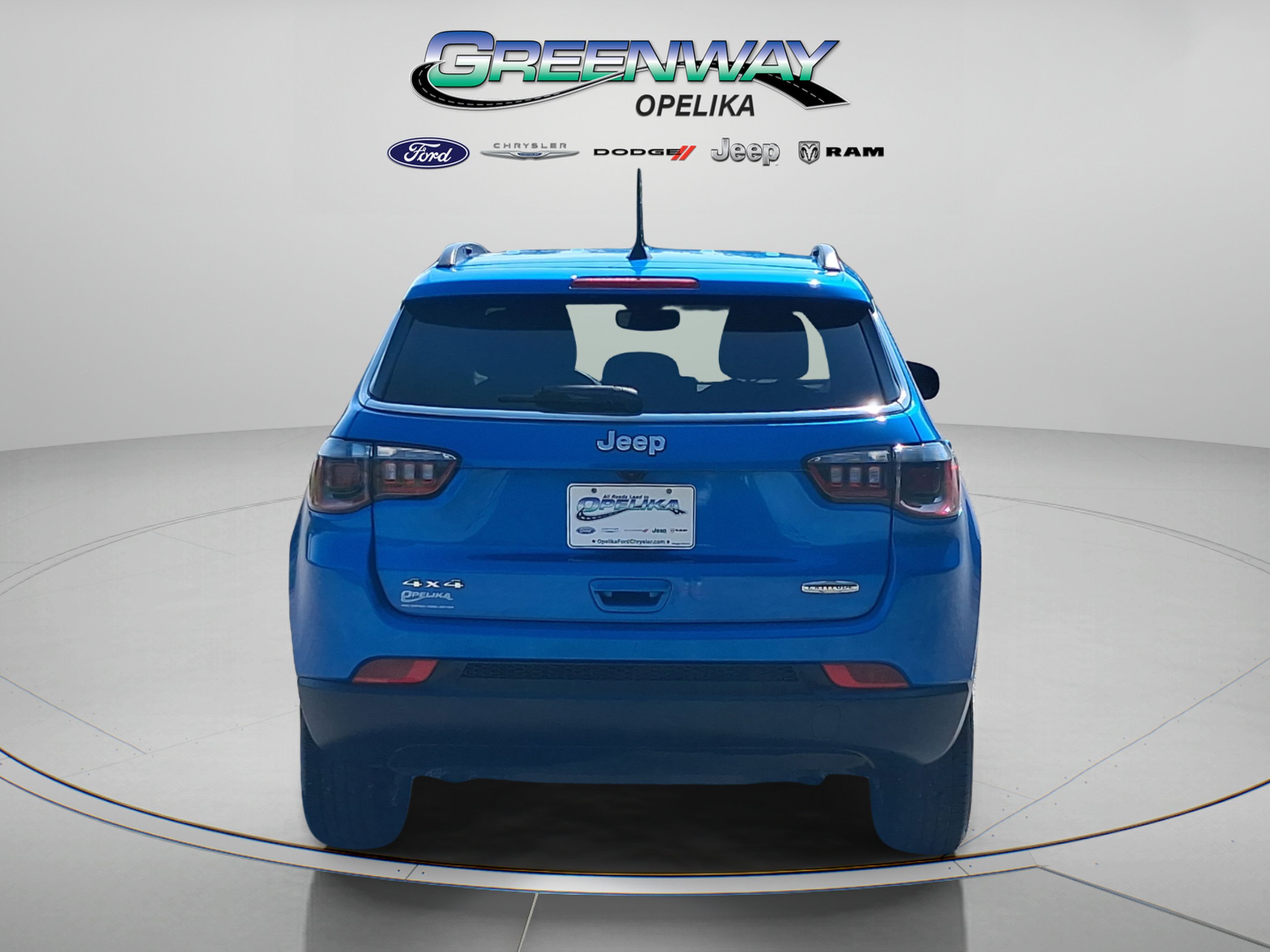 Used 2024 Jeep Compass Latitude AWD/4WD image 6