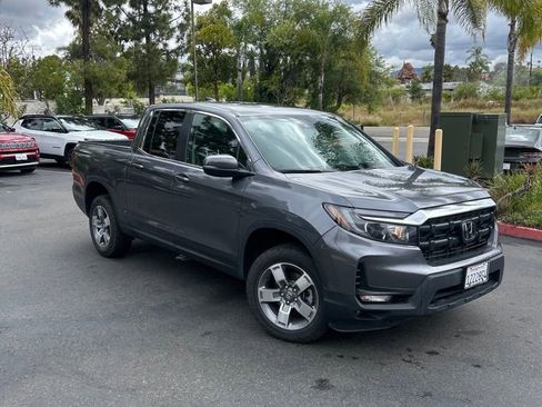 Used 2025 Honda Ridgeline RTL image 5